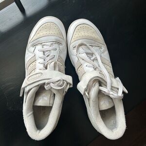 Adidas White and Beige Forum Low Sneaker